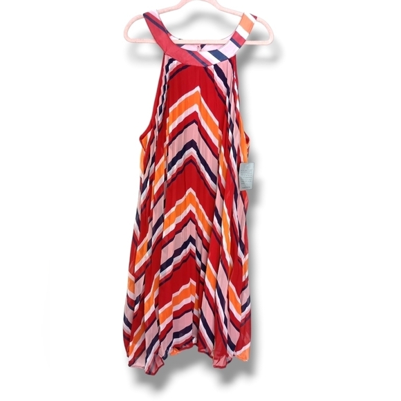 NWT Love by Design Plus Size Pleated Sleeveless Dress Size 2X ♥️🩷 - Picture 2 of 6